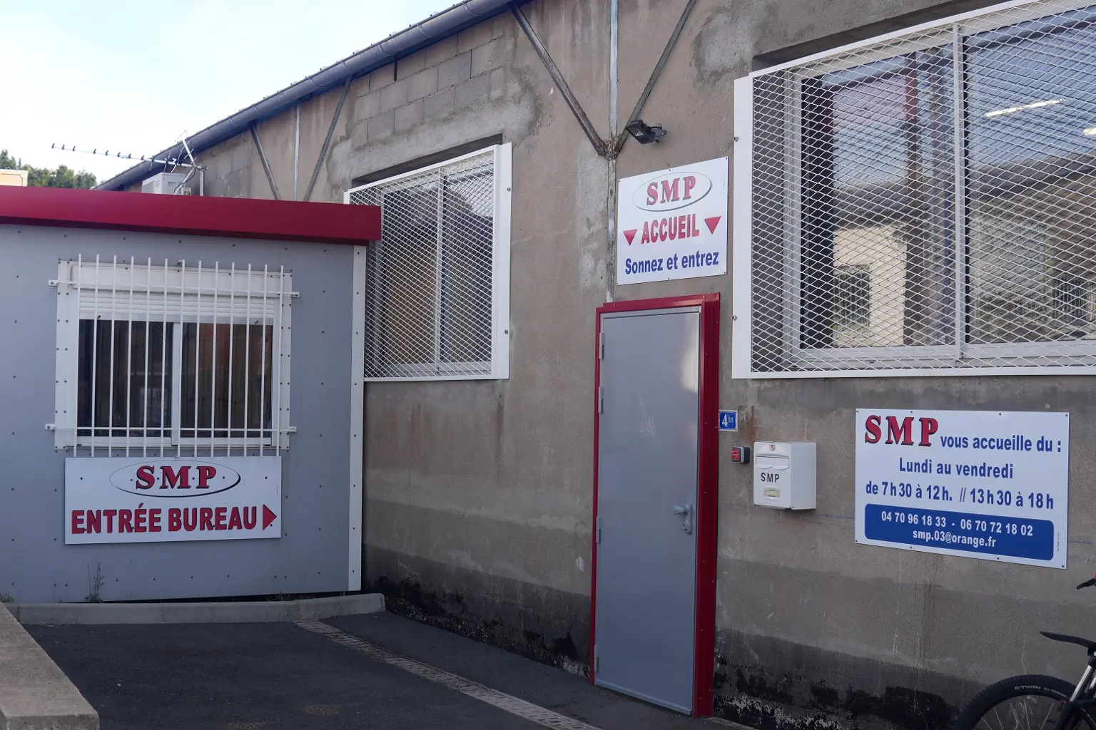 Radiateurs en fonte traités dans l’atelier