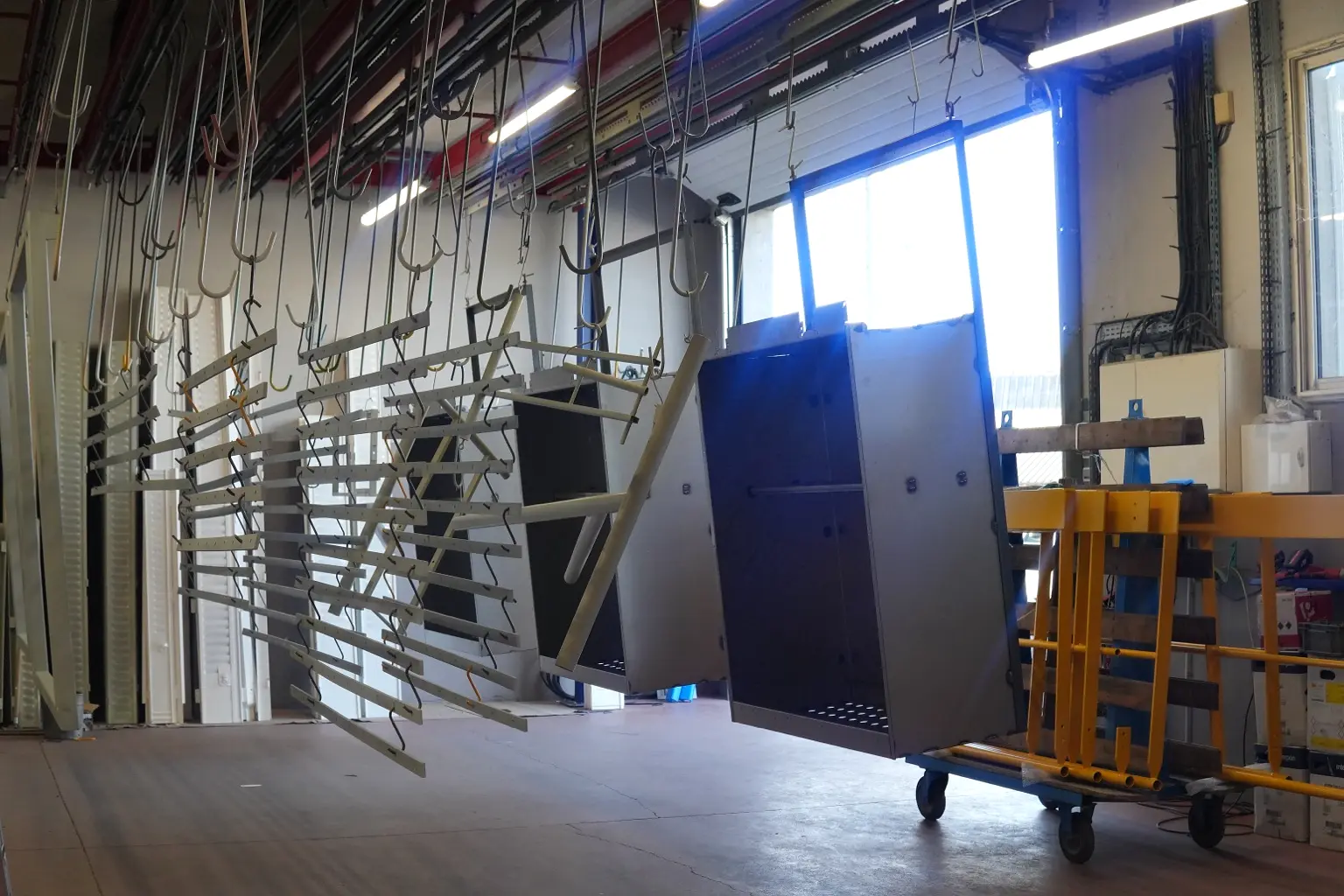 Entrée de l’entreprise SMP à Cusset